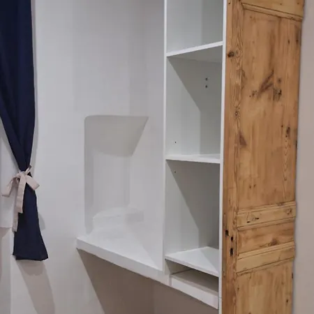 Charming In * La Redorte