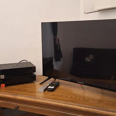 Charming In Apartman La Redorte