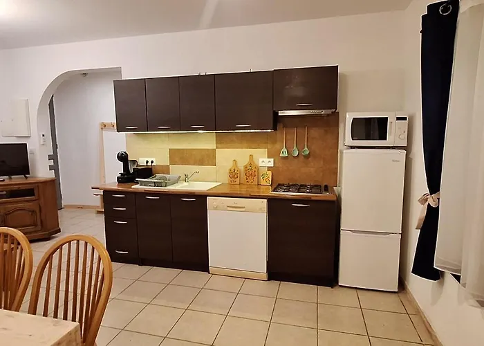 Charming In Apartment La Redorte